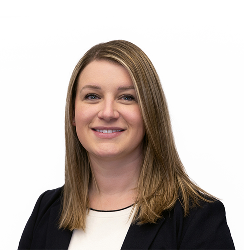 Beth Schivley, 최고 경험 책임자